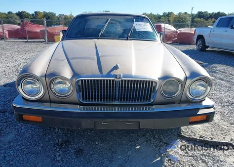 1987 Jaguar Xj6 Vanden Plas from USA, damaged, VIN SAJAY1349HC466975